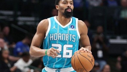 半岛体育-丁威迪：我想为火箭效力，我的好友DFS在那，火箭能争夺冠军