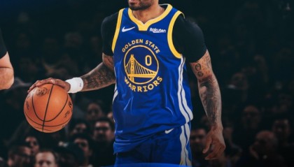 勇蜜谈球队遭逆转：状元签我们来啦 继续让垃圾波姐上场 太丢人了