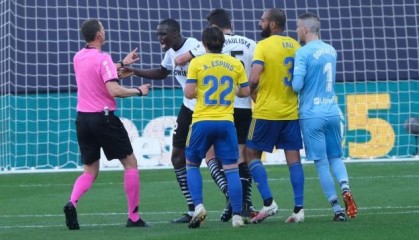 半岛体育-迪亚哈比：对方曾问 若卡拉道歉比赛能否继续