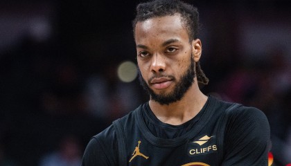 半岛体育APP-伦纳德：加兰非常有天赋&amp;是全明星级别球员 还没看到他的最佳状态