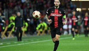 半岛体育-开局两轮不胜！药厂队长：太多人只关注自己，每个都在踢自己的球