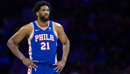 半岛体育-麦凯恩谈恩比德：亲和力被低估 多维度遭遇误读