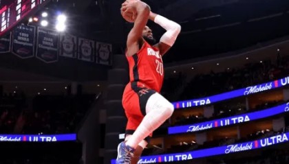 半岛体育APP-奥科吉首发出战12分钟，投篮2中2得到4分3篮板1抢断