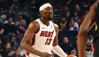 半岛体育官网-阿德巴约22+7雅克20分 热火客场力克太阳