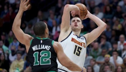 半岛体育APP-下赛季夺冠赔率出炉：掘金领跑 绿军雄鹿紧随其后