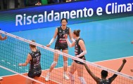 泪目！朱婷4天2战轰45分梦回巅峰，赵勇召回她冲奥运资格？