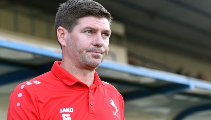 半岛体育-杰拉德：切尔西高层让人无法信任，球队失去个性但这不是教练的错